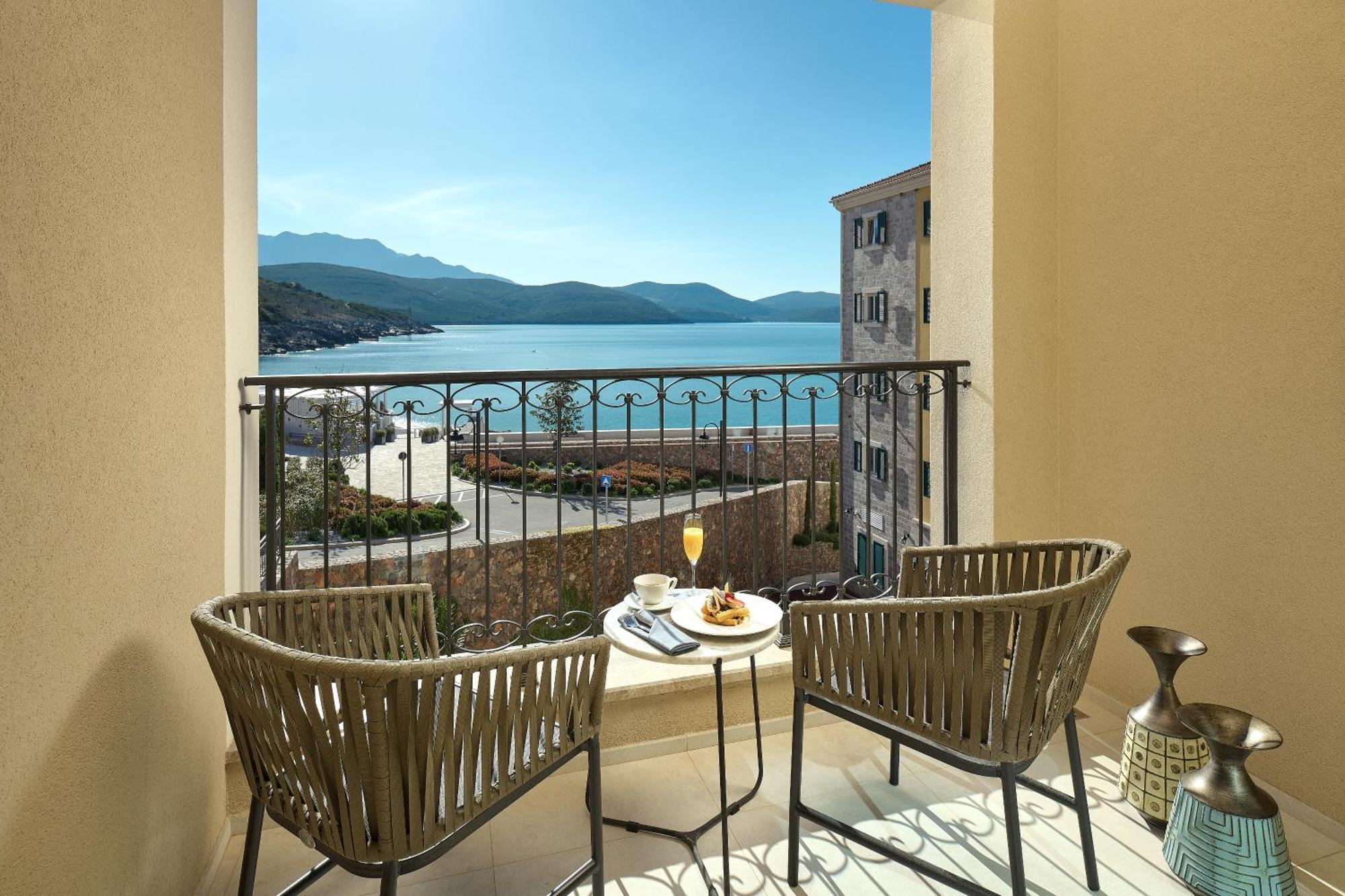 The Chedi Lustica Bay Hotell Tivat Eksteriør bilde